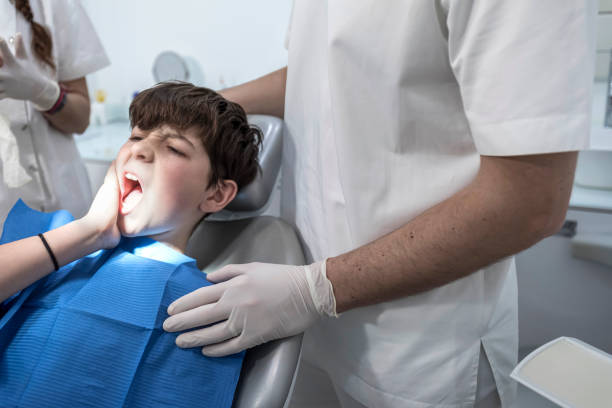 Best Emergency Dental Care for Broken or Chipped Teeth in Paola, KS